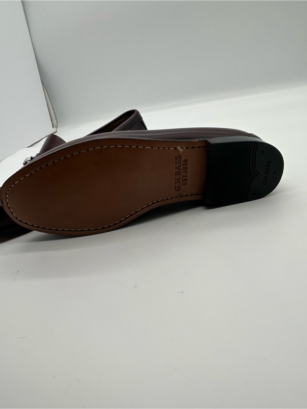G H Bass&Co. Weekuns Lincoln Loafer with Wine Leather Finish 11EE - Picture 7 of 7